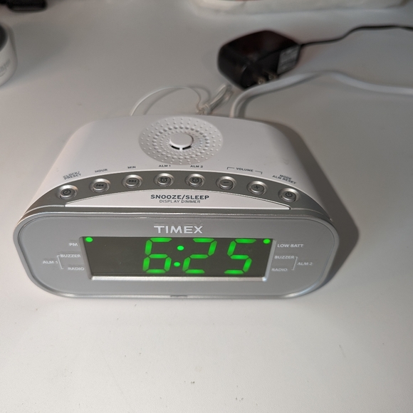 Timex Other Timex T23 White W Large Green Lcd Display Alarm Clock